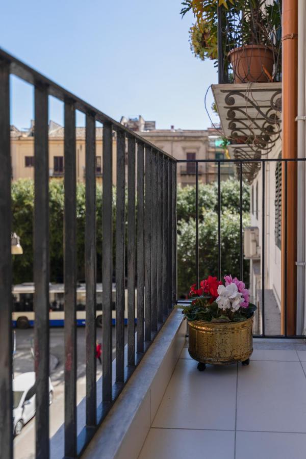 Ai Bastioni Del Massimo Bed and Breakfast Παλέρμο Εξωτερικό φωτογραφία